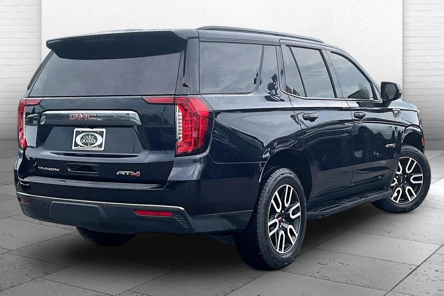 Used 2024 GMC Yukon AT4 AWD/4WD image 12