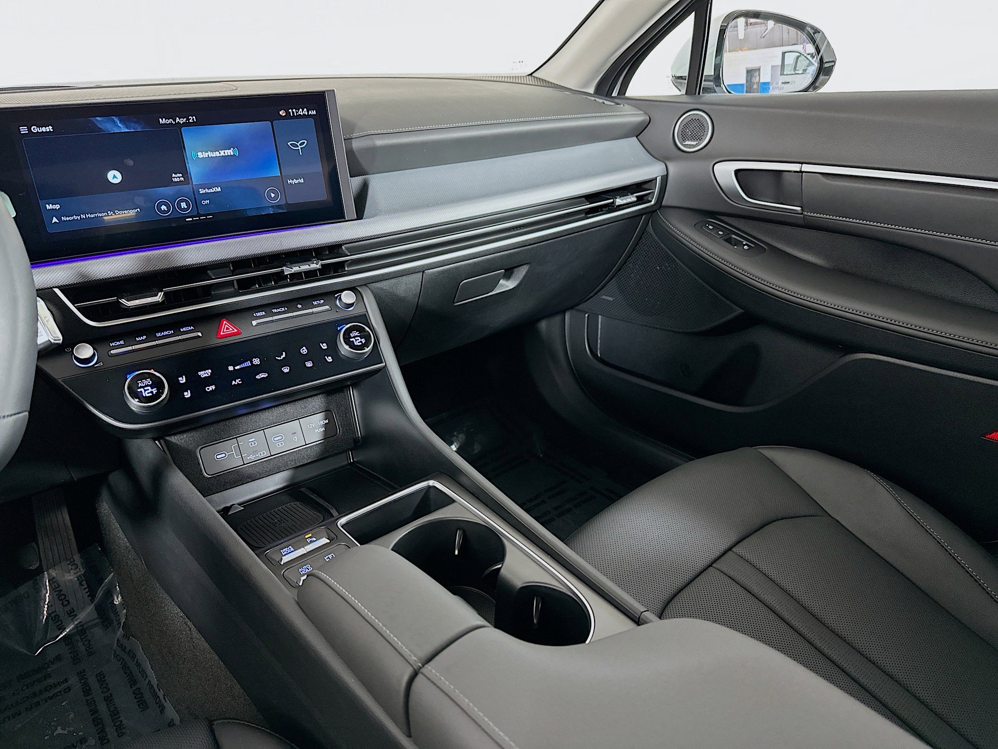 New 2025 Hyundai Sonata Limited image 25