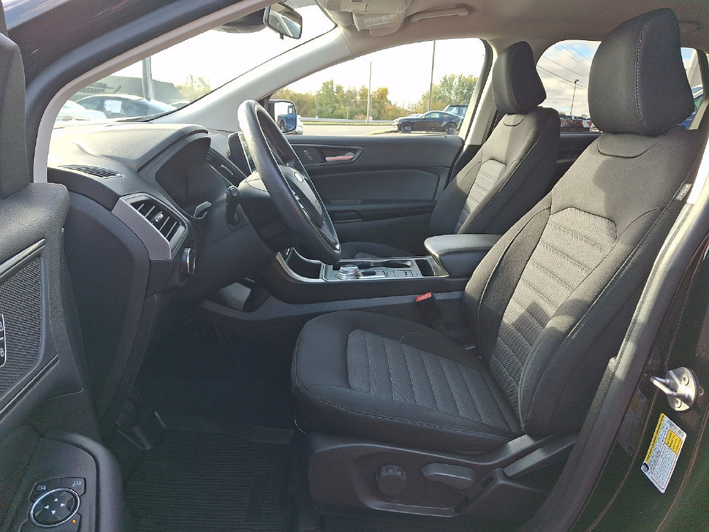 Certified 2024 Ford Edge SE w/ Black Appearance Package AWD/4WD image 14