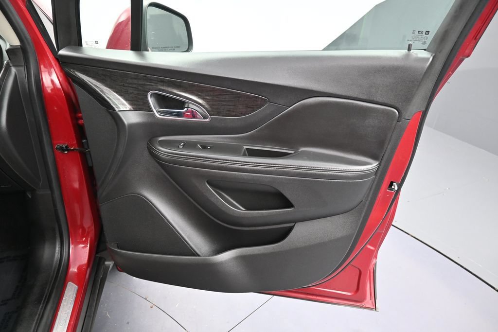 Used 2015 Buick Encore Leather FWD image 17