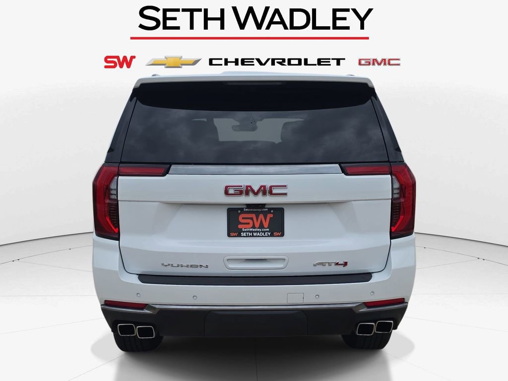 Used 2025 GMC Yukon XL AT4 w/ AT4 Premium Package AWD/4WD image 6