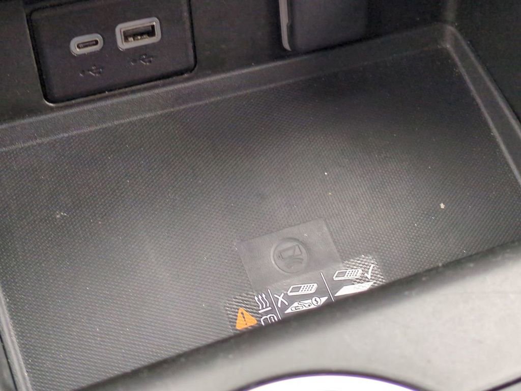 Used 2024 Chevrolet Suburban LT image 22