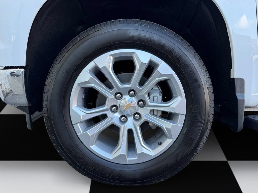 New 2026 Chevrolet Silverado 1500 LTZ w/ Technology Package AWD/4WD image 14