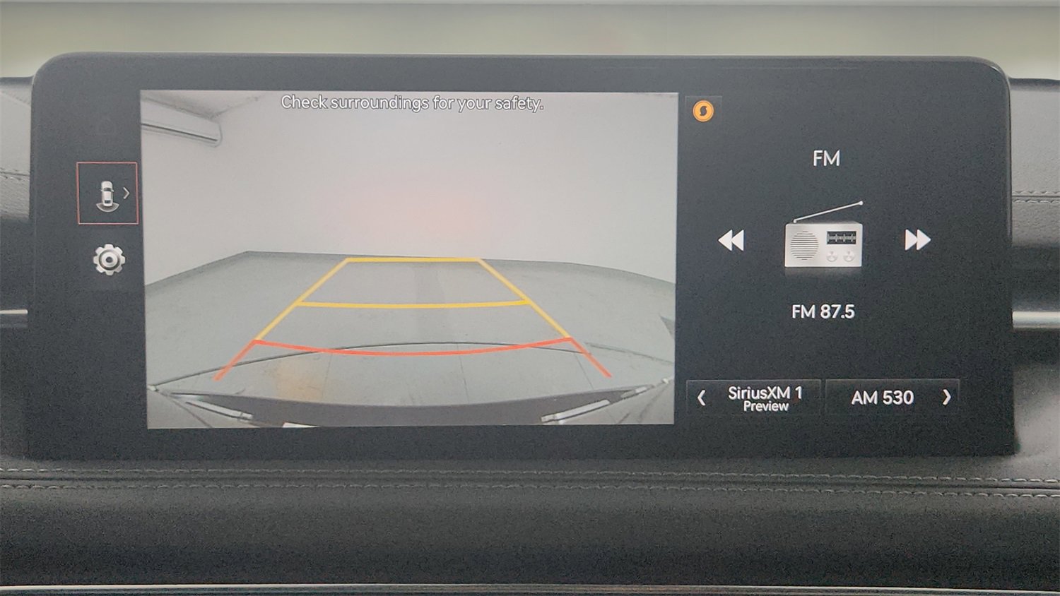 Used 2022 Genesis G70 2.0T image 13