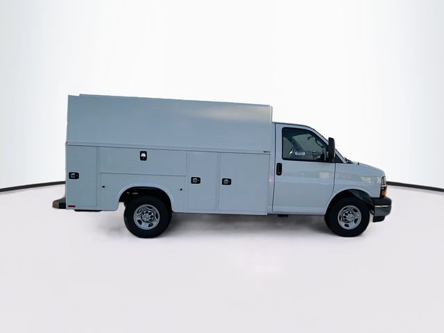 New 2025 Chevrolet Express 3500 w/ Power Convenience Package RWD image 8