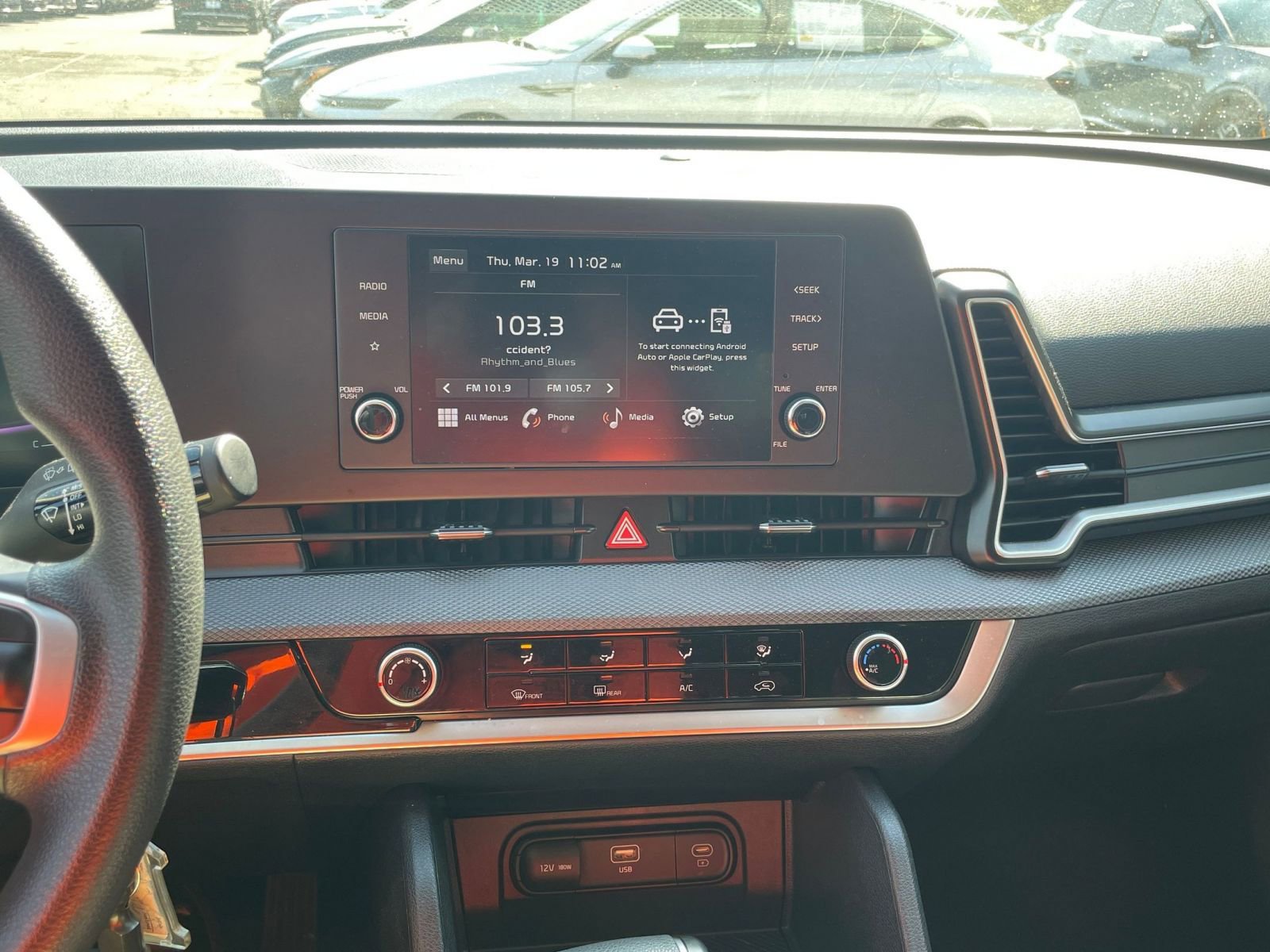 Used 2025 Kia Sportage LX image 17