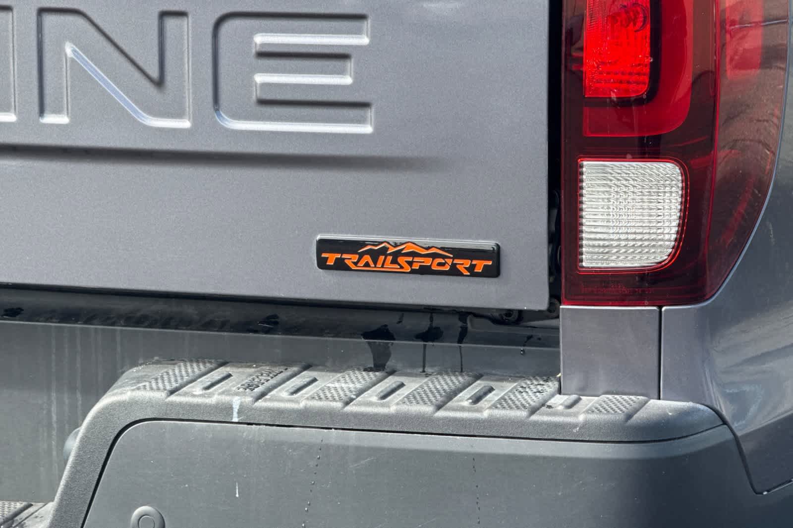 Used 2025 Honda Ridgeline TrailSport image 31