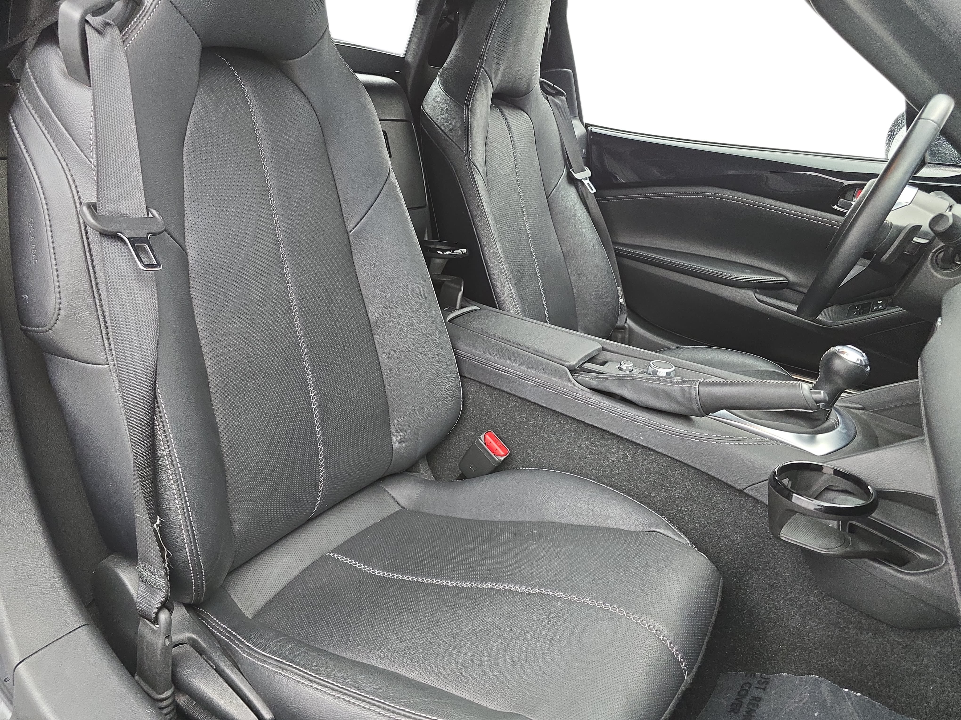 Used 2025 MAZDA MX-5 Miata RF Grand Touring RWD image 9