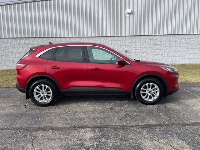 Used 2021 Ford Escape SE w/ Cold Weather Package image 16