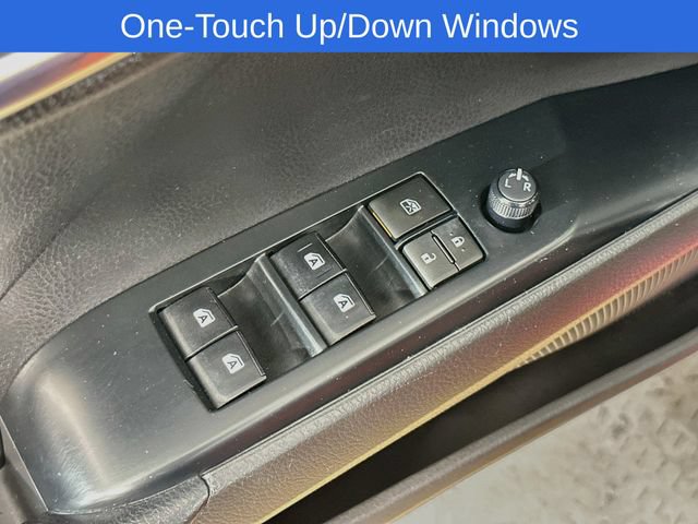Used 2020 Toyota Camry LE FWD image 19