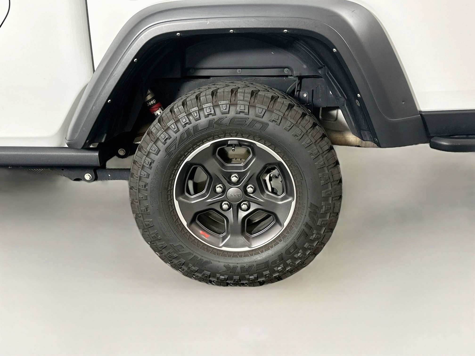 Used 2022 Jeep Gladiator Rubicon w/ Cold Weather Group AWD/4WD image 11