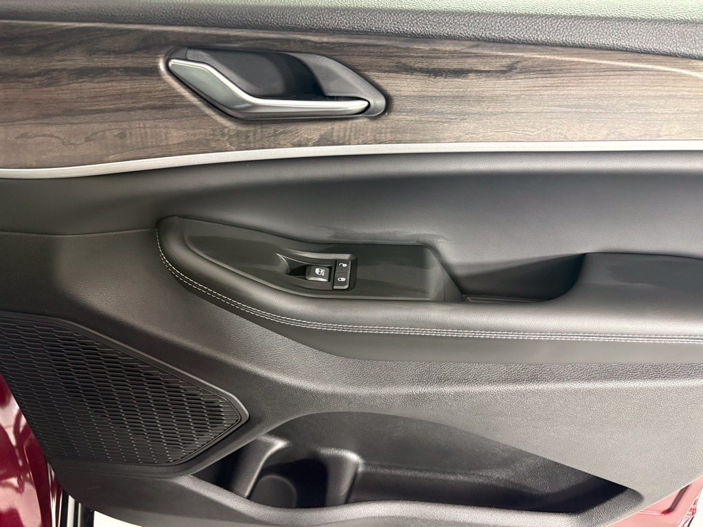 New 2026 Jeep Grand Cherokee Altitude AWD/4WD image 12