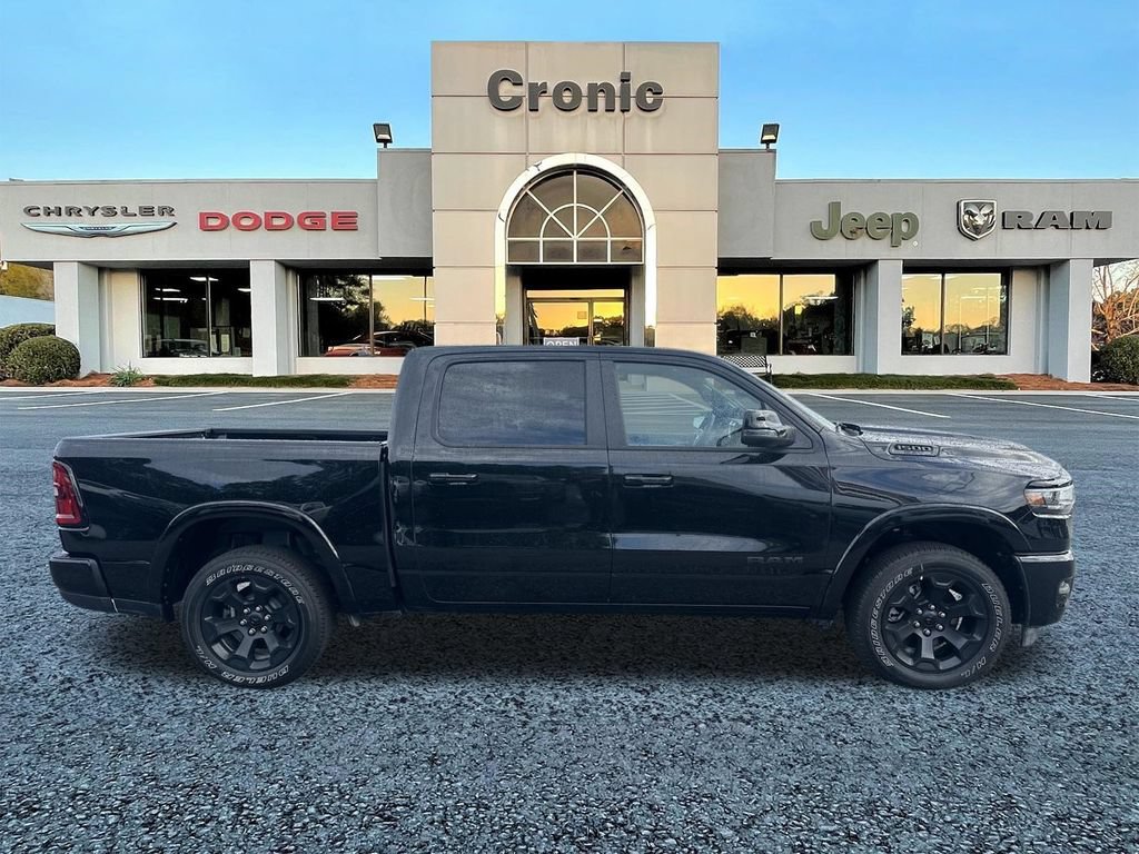 Used 2025 RAM 1500 Big Horn AWD/4WD image 2