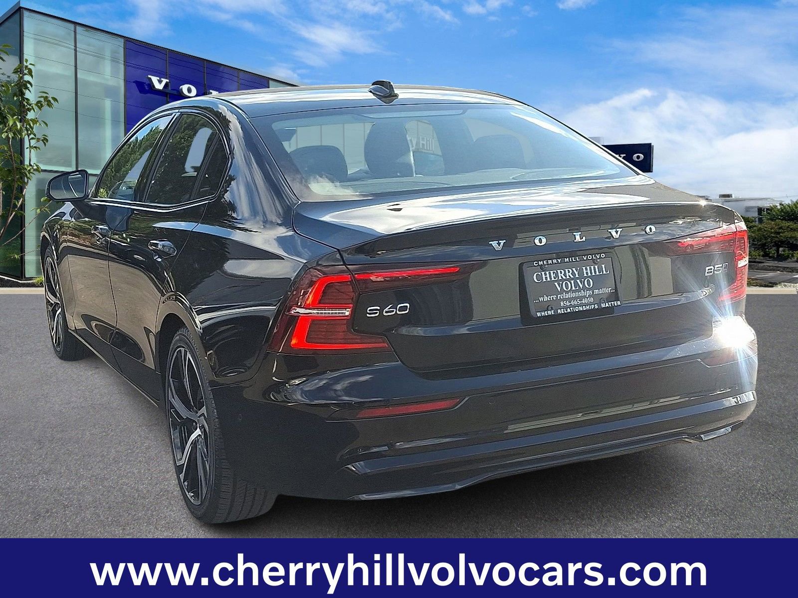 Certified 2023 Volvo S60 B5 Plus w/ Climate Package image 5