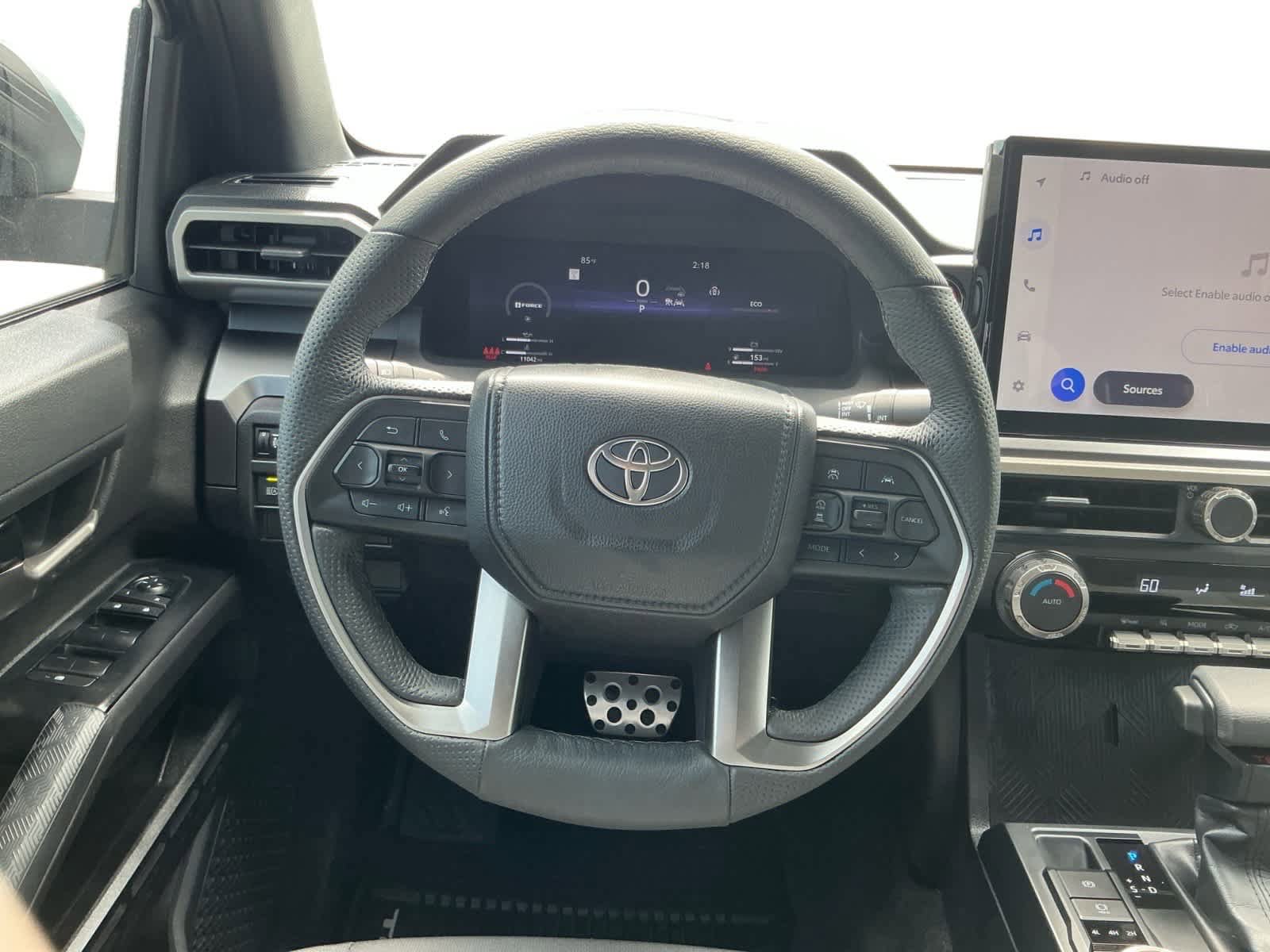 Used 2025 Toyota Tacoma TRD Sport image 15