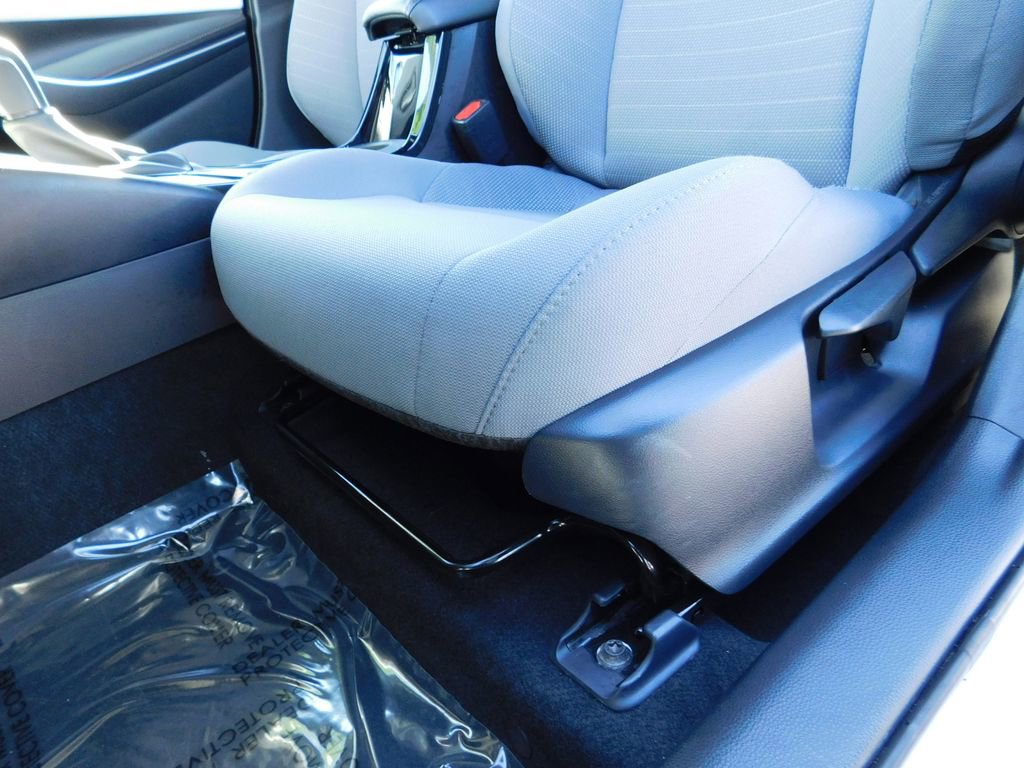 Used 2025 Toyota Corolla SE image 14