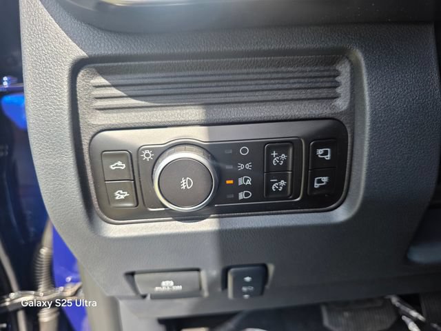 New 2026 Ford F250 Lariat w/ Black Appearance Package AWD/4WD image 31