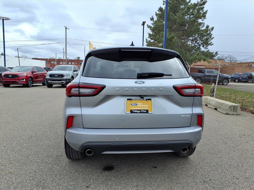 Certified 2023 Ford Escape ST-Line Elite image 7