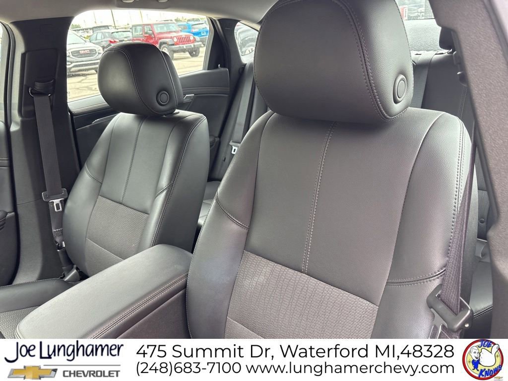 Used 2014 Chevrolet Impala LT w/ Convenience Package FWD image 13