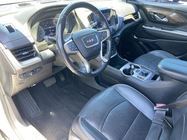 Used 2020 GMC Terrain Denali w/ Denali Premium Package FWD image 6