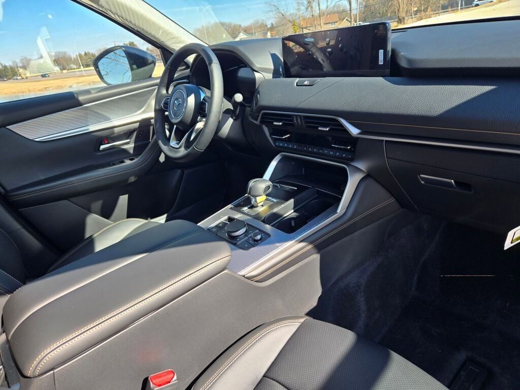 New 2026 MAZDA CX-90 Plug-In Hybrid w/Premium Sport image 6