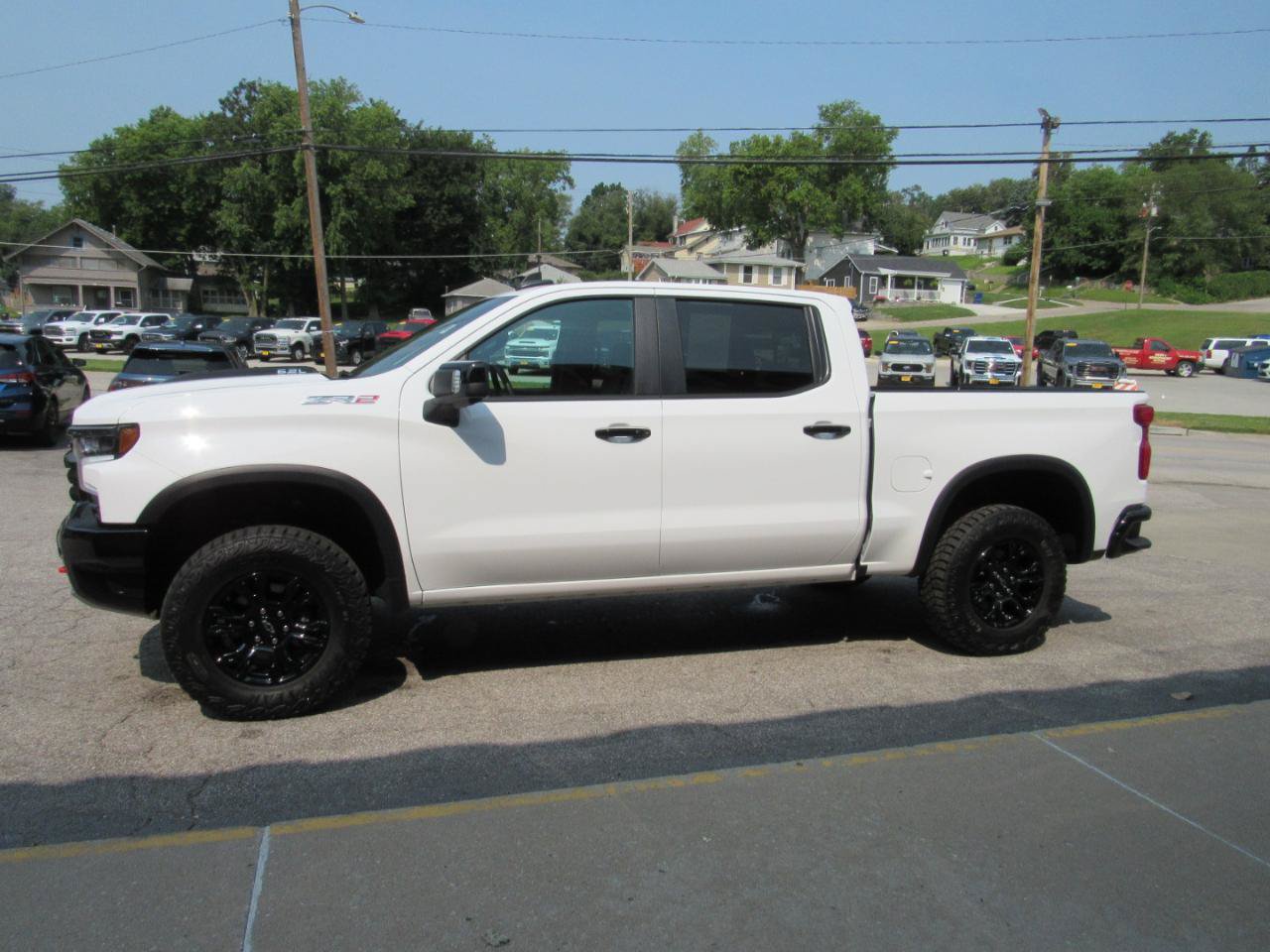 Used 2025 Chevrolet Silverado 1500 ZR2 w/ Technology Package AWD/4WD image 10
