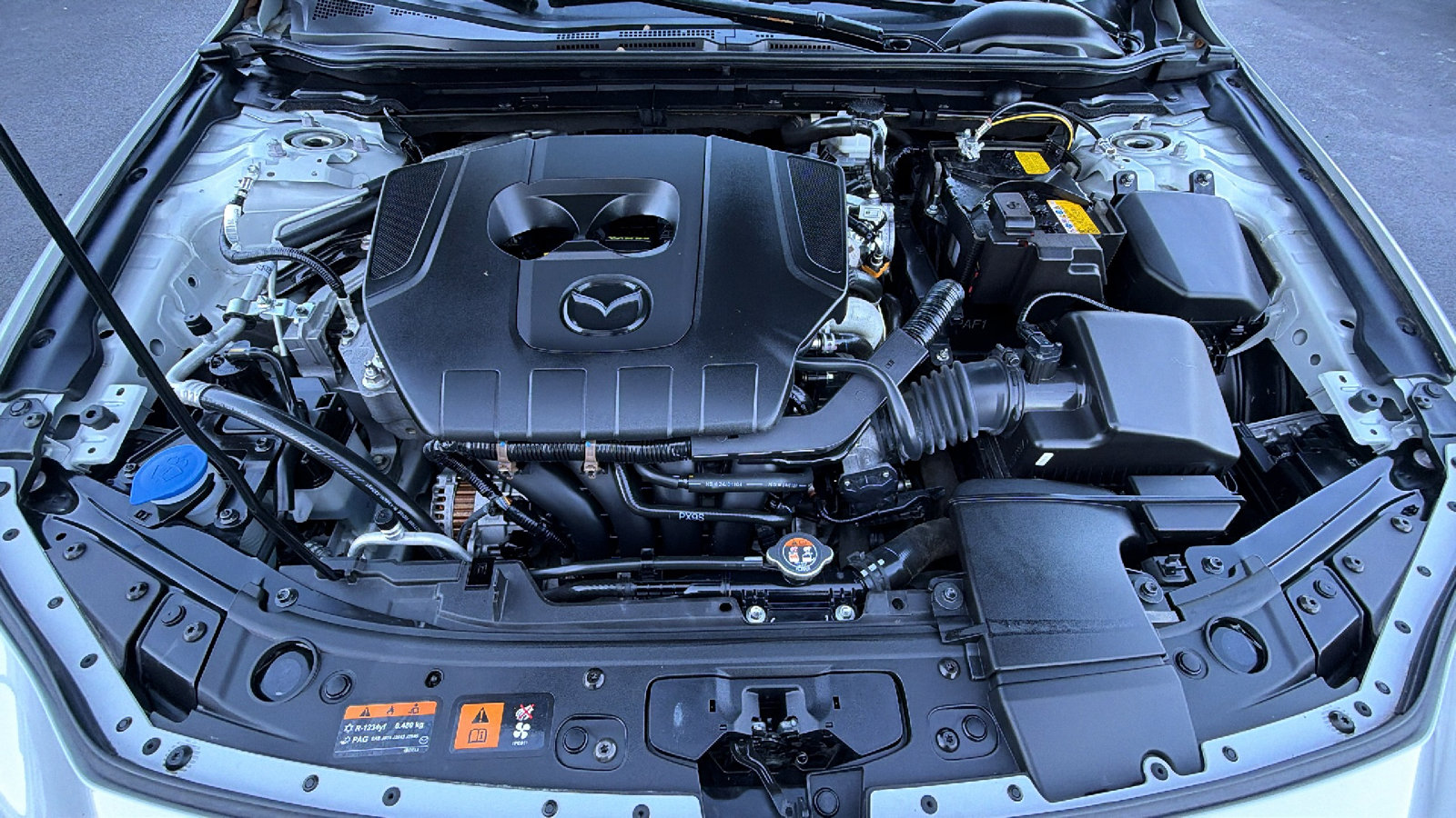 Certified 2025 MAZDA MAZDA3 s Sport image 38