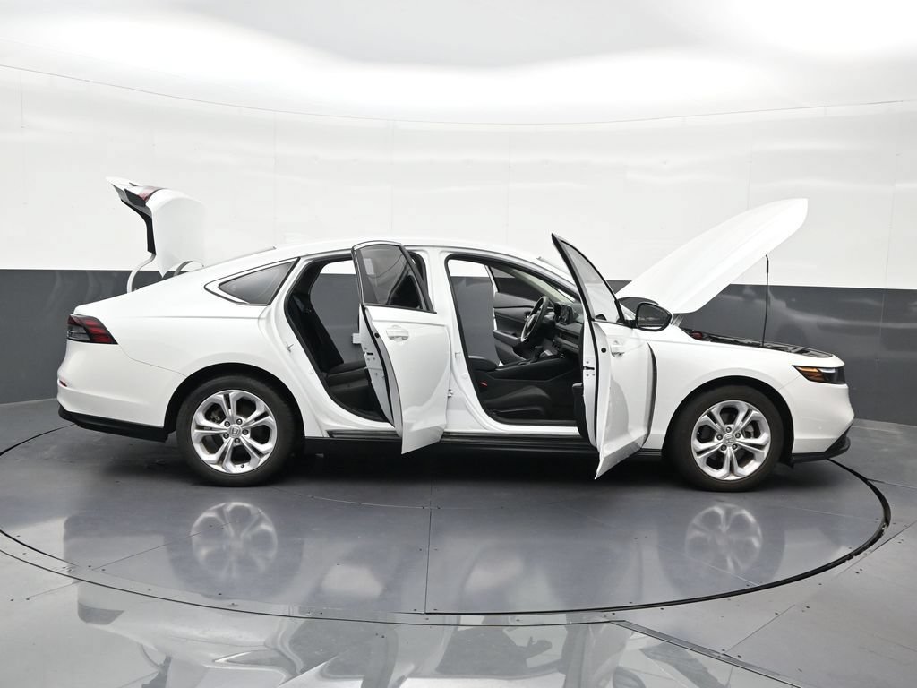 Used 2024 Honda Accord LX image 31