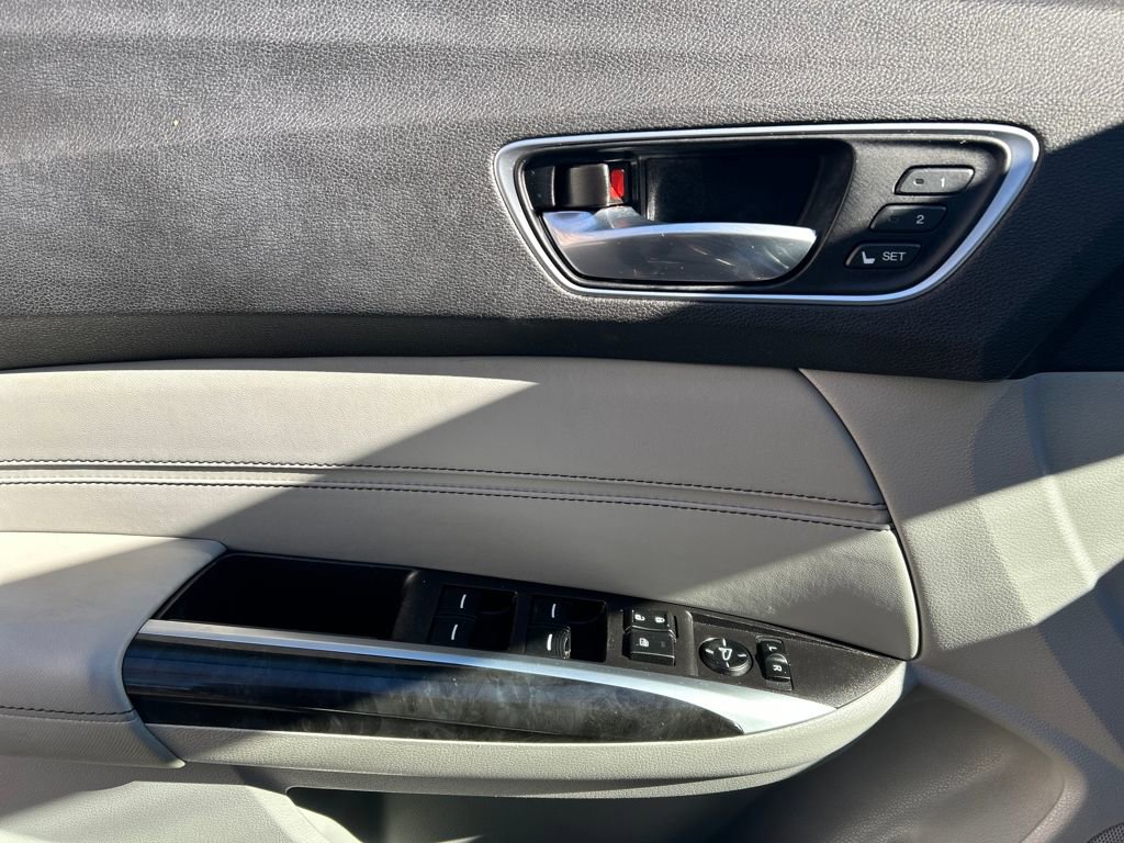 Used 2018 Acura TLX V6 w/ Technology Package image 12