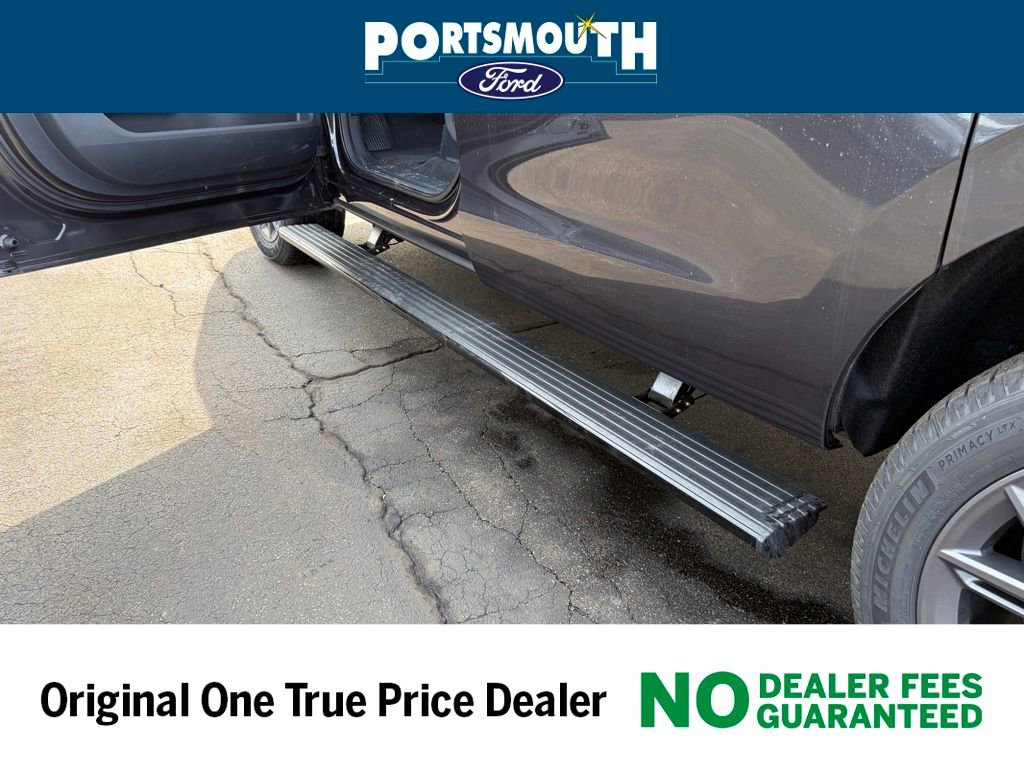 New 2025 Ford Expedition Max Platinum w/ Stealth Performance Package image 22