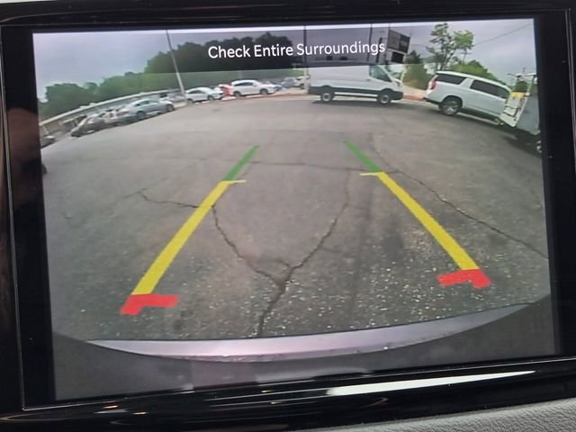 Used 2022 Chrysler Pacifica Touring-L FWD image 28