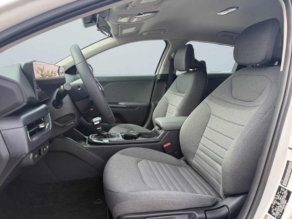 New 2025 Kia K4 GT-Line Turbo FWD image 9
