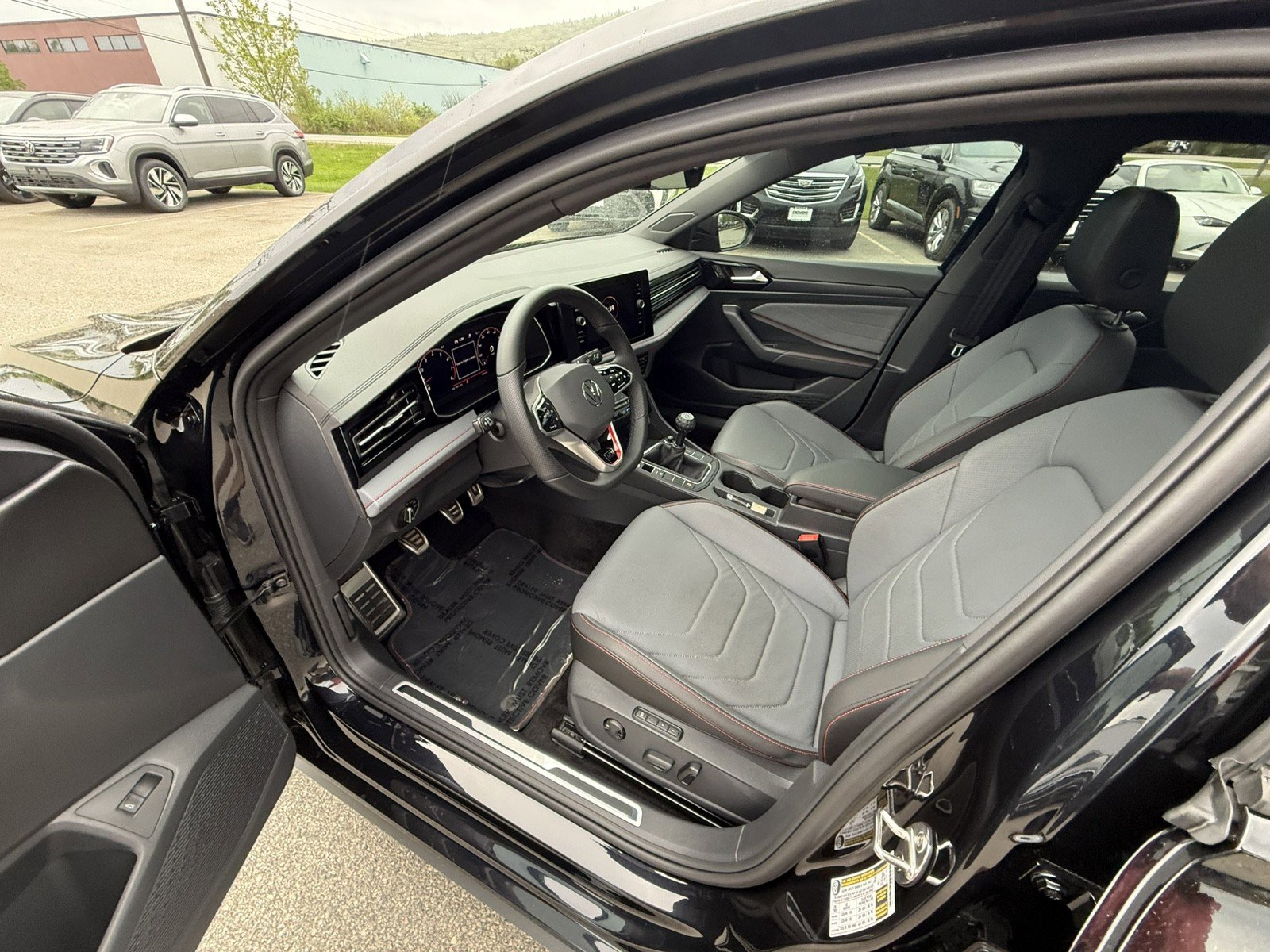 Used 2025 Volkswagen Jetta GLI Autobahn w/ GLI Black Package FWD image 10