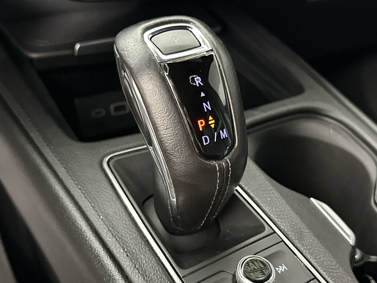 Used 2019 Cadillac XT4 Premium Luxury image 24