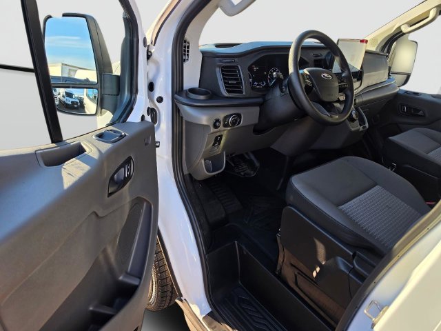 Used 2024 Ford E-Transit Low Roof RWD image 19