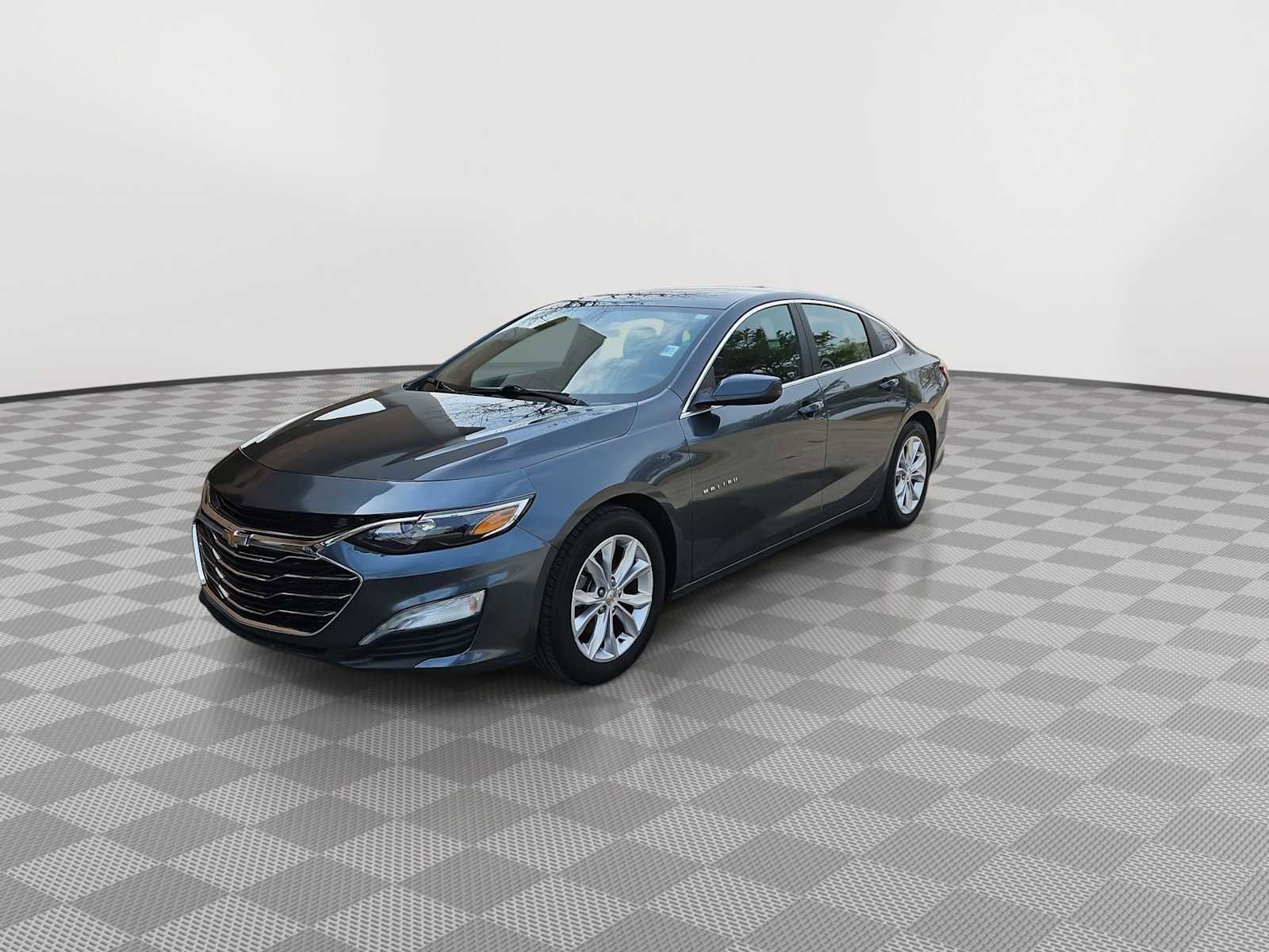 Used 2021 Chevrolet Malibu LT image 4