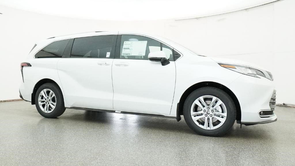 New 2026 Toyota Sienna Limited image 5