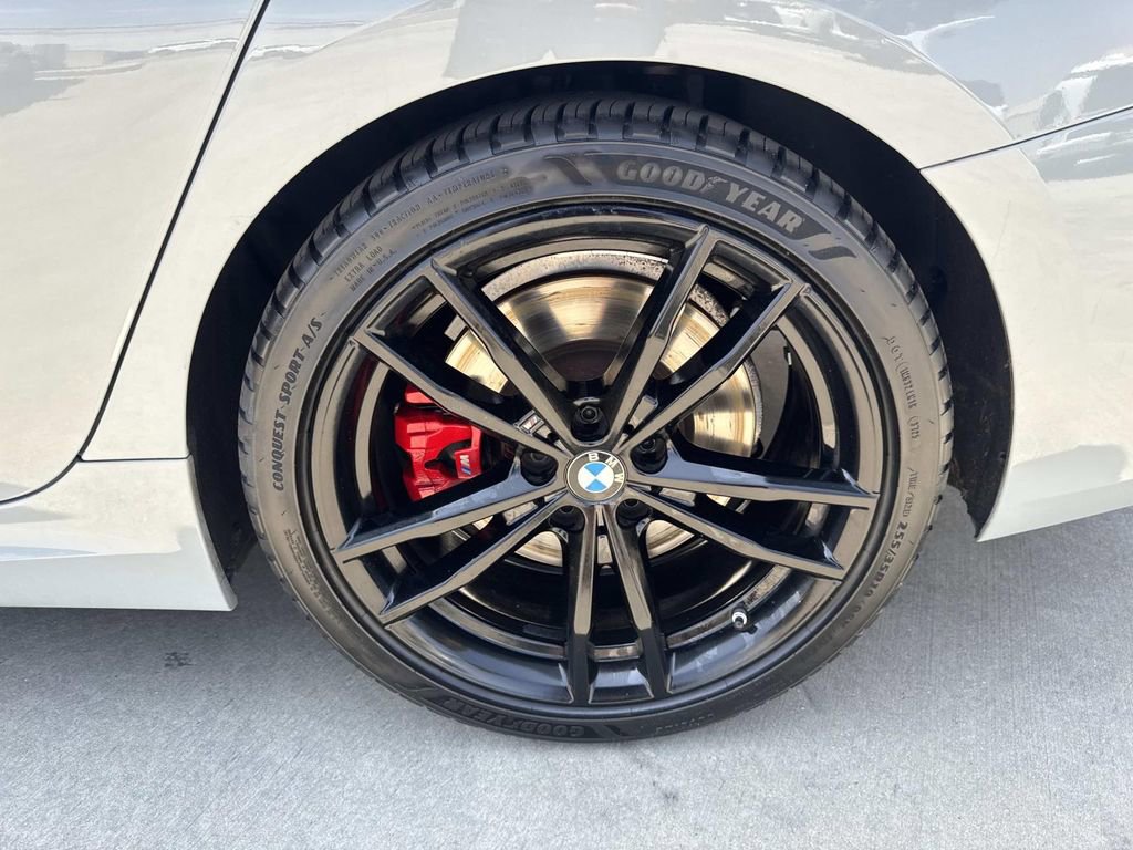 Used 2023 BMW 330i Sedan w/ M Sport Package RWD image 7