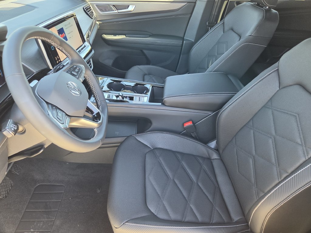 New 2026 Volkswagen Atlas Cross Sport SE FWD image 11