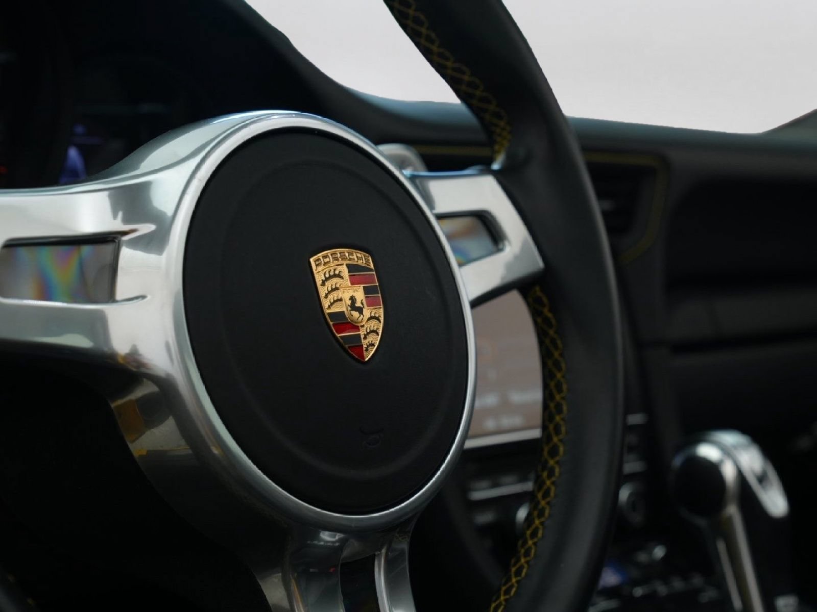 Used 2015 Porsche 911 Targa 4S w/ Burmester Audio Package AWD/4WD image 17