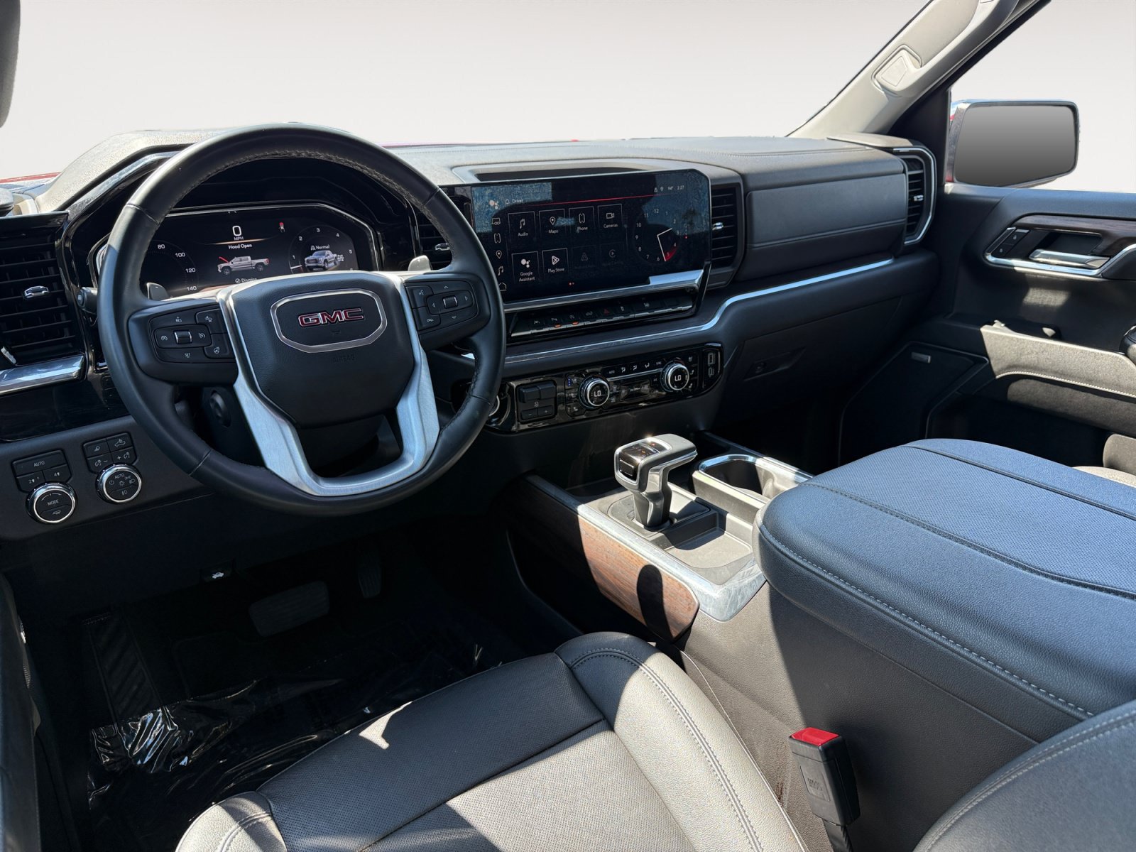 Used 2024 GMC Sierra 1500 SLT w/ SLT Premium Plus Package AWD/4WD image 15