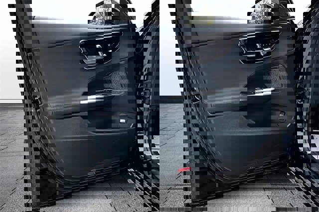 Certified 2025 Mercedes-Benz C 300 4MATIC Sedan image 23