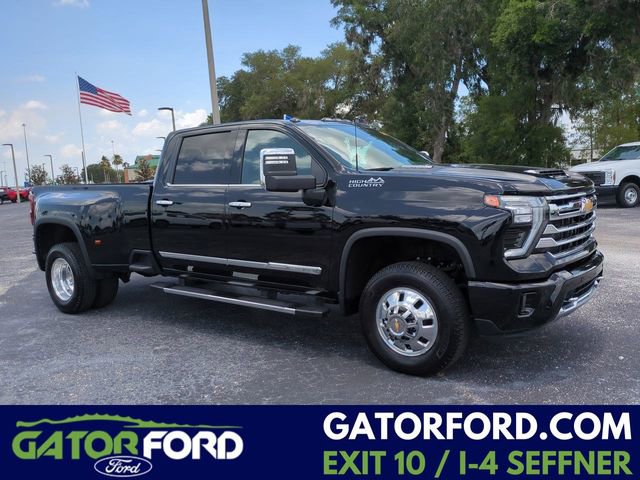 Used 2025 Chevrolet Silverado 3500 High Country w/ High Country Premium Package AWD/4WD image 1