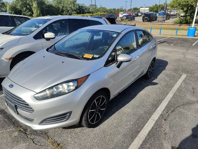 Used 2019 Ford Fiesta SE FWD image 6