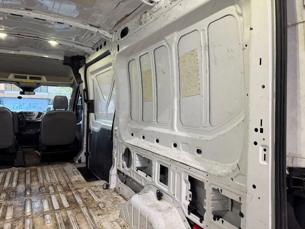 Used 2018 Ford Transit 250 148 Medium Roof image 27