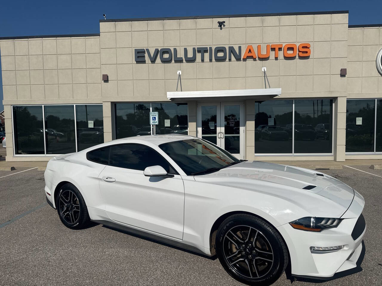 Used 2018 Ford Mustang Coupe w/ Equipment Group 101A image 3