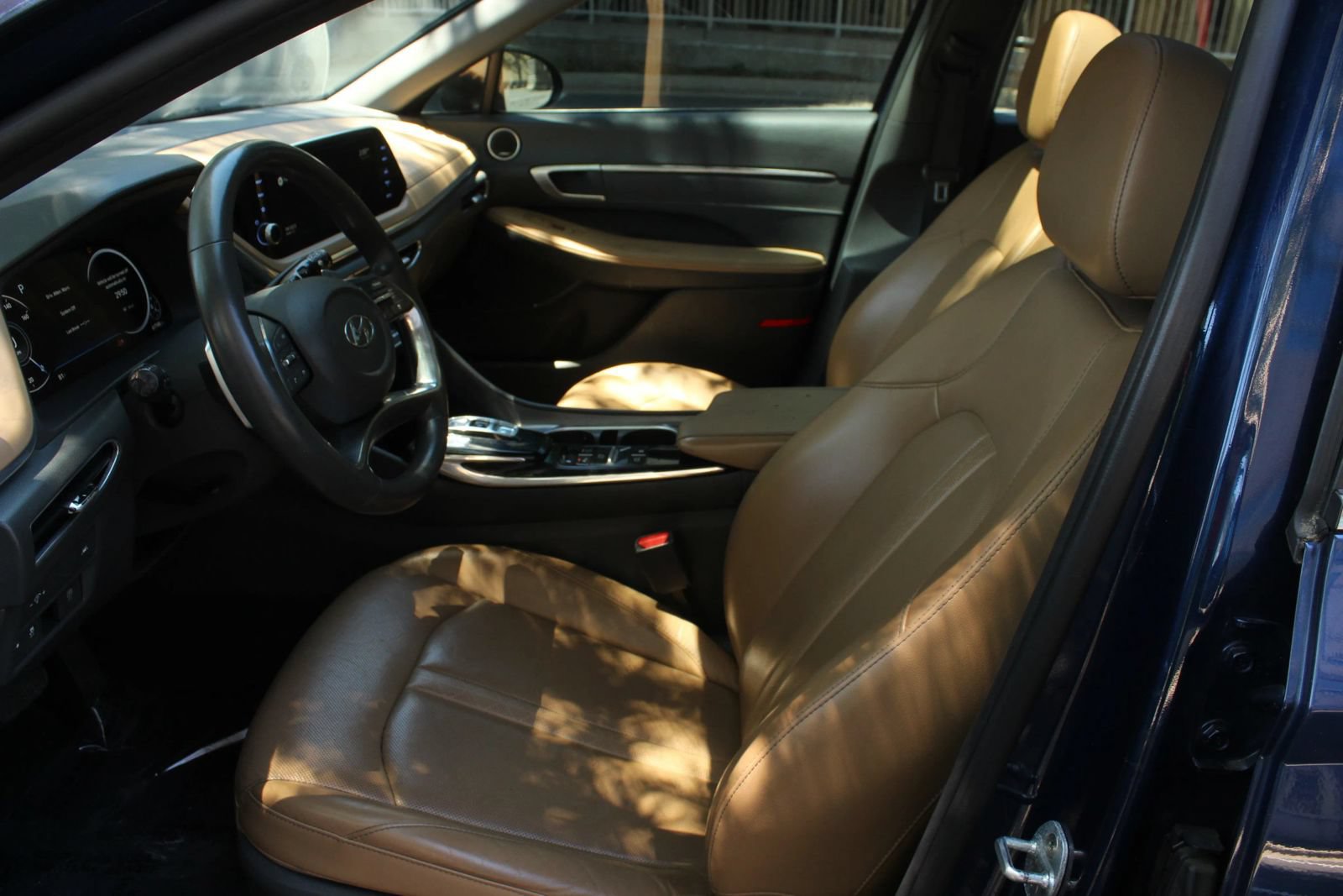 Used 2020 Hyundai Sonata Limited FWD image 14