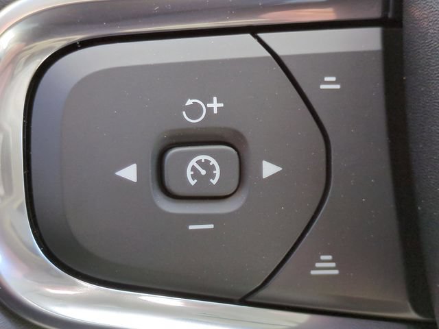 New 2026 Volvo XC40 B5 Ultra AWD/4WD image 21