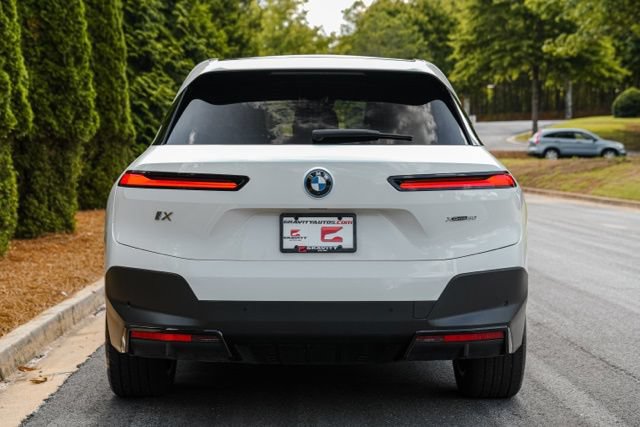 Used 2023 BMW iX xDrive50 w/ Convenience Package AWD/4WD image 20