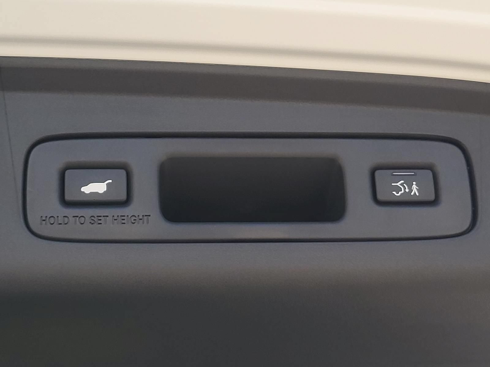 New 2026 Acura ADX FWD image 10